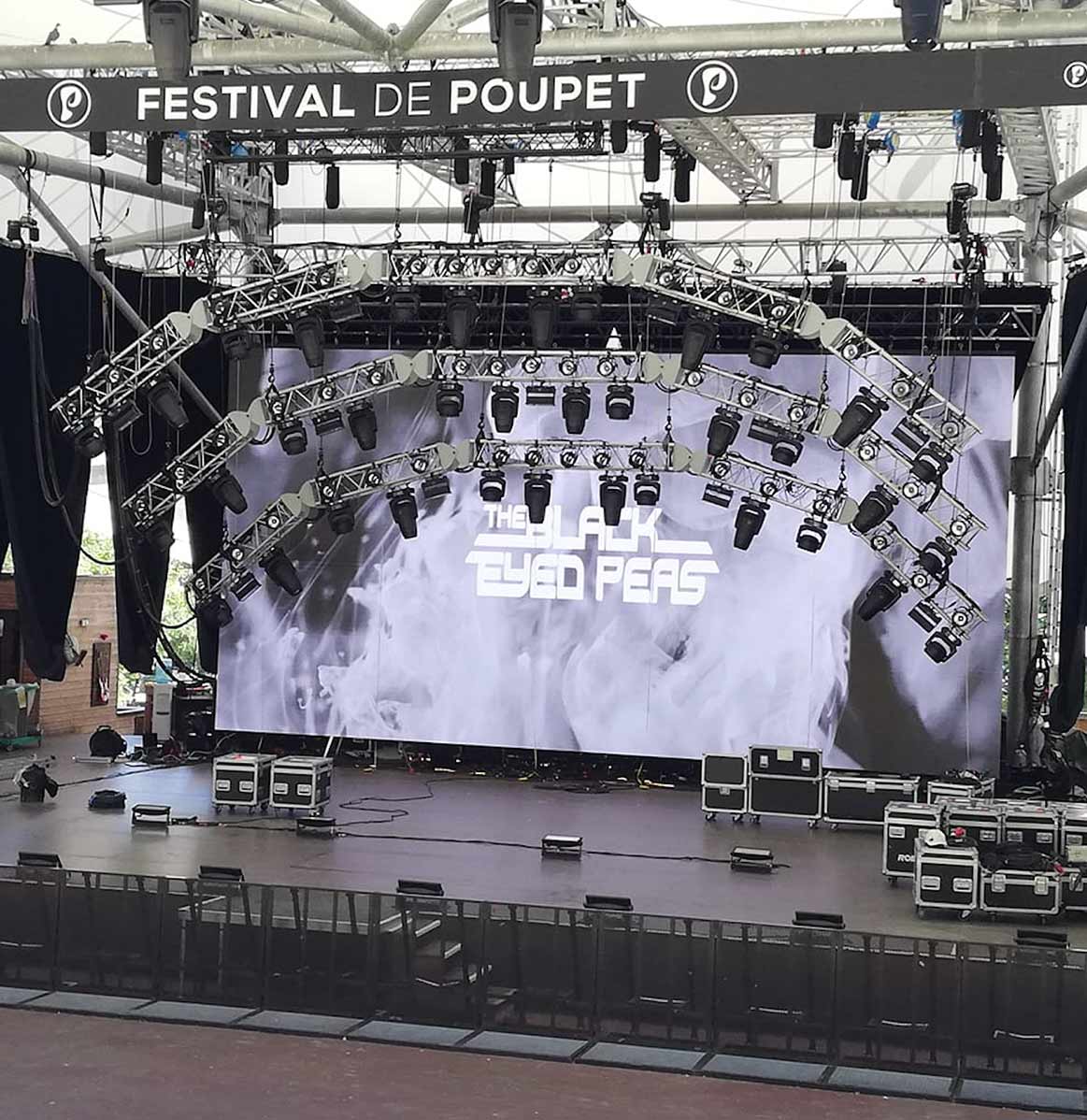 3-Espace-scenique-festival-de-poupet-2