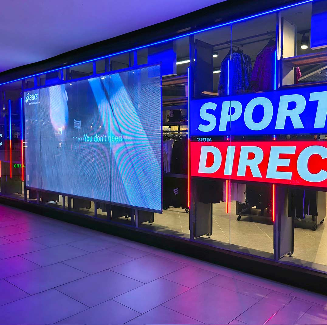 _Écran-led-transparent-vitrine-magasin